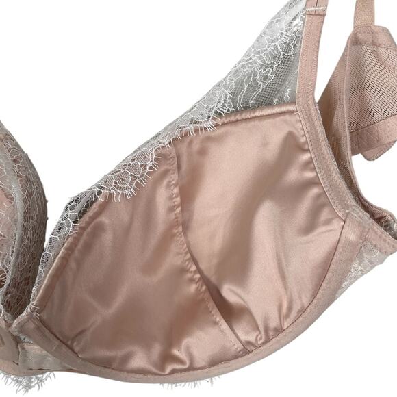 Victoria's Secret Lined Plunge Lace Bra Underwire Elegant Sexy Cream Size 36D - Picture 7 of 10